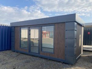 Contenedor de oficina de 18 m²