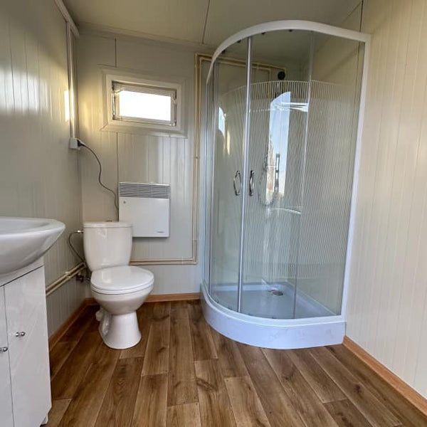 Kontener-sanitarny-WC-z-prysznicem-3×2-toaleta-z-pisuarem-3_1024x1024_0ee22860-b0f7-49c5-b97d-e2c5fbb29eb9